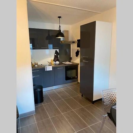 Le 12 Du Temple - Plein Coeur Centre Ville, Residence Privee, 5Mn Gare Sncf, Wifi Et Netflix Niort Exteriör bild