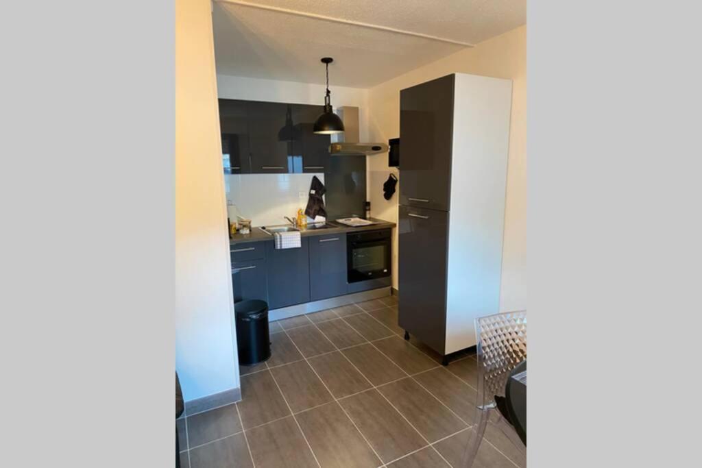 Le 12 Du Temple - Plein Coeur Centre Ville, Residence Privee, 5Mn Gare Sncf, Wifi Et Netflix Niort Exteriör bild